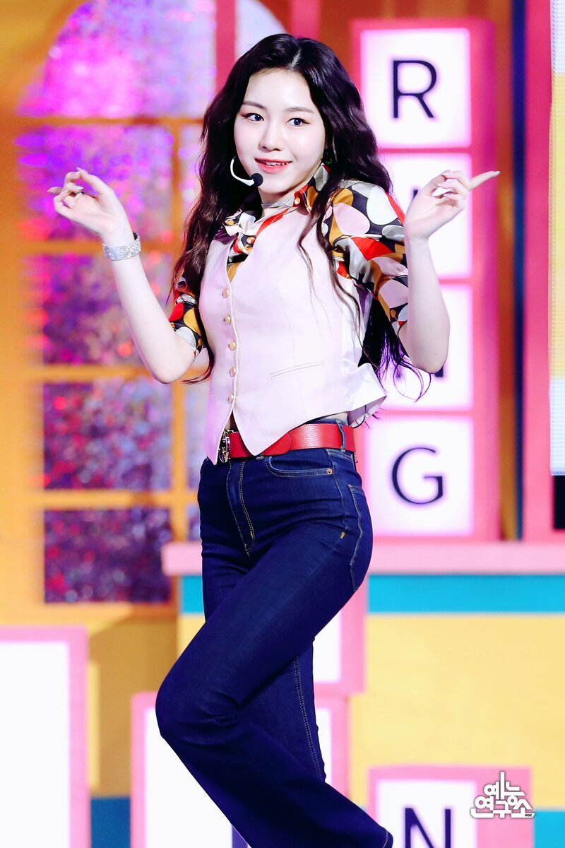 210522 Rocket Punch - 'Ring Ring' at Music Core documents 2