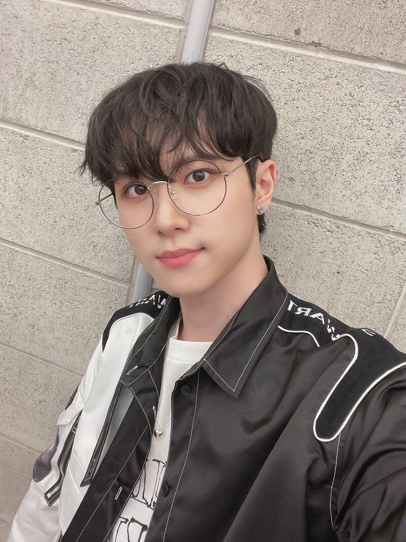 220507 Wei Twitter Update - Donghan documents 1