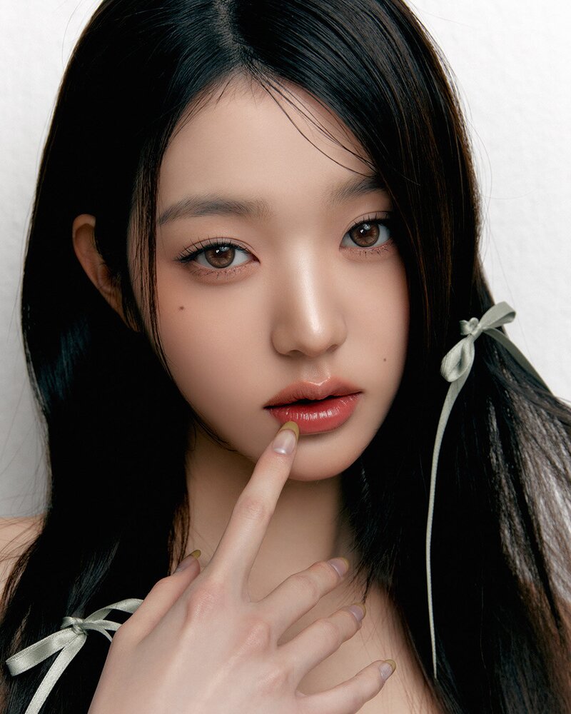 IVE Jang Wonyoung for Hapa Kristin - "Bittersweet Olive Green" 2023 Collection documents 7
