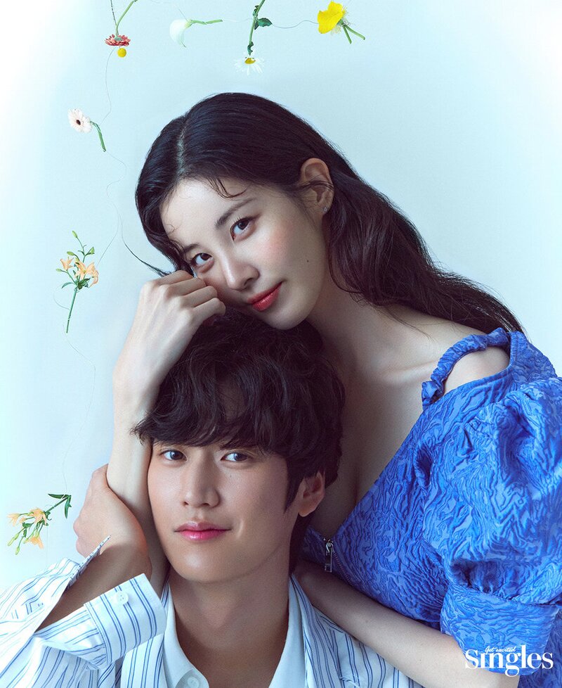 SEOHYUN x NA IN-WOO for SINGLES Magazine Korea July Issue 2022 documents 1