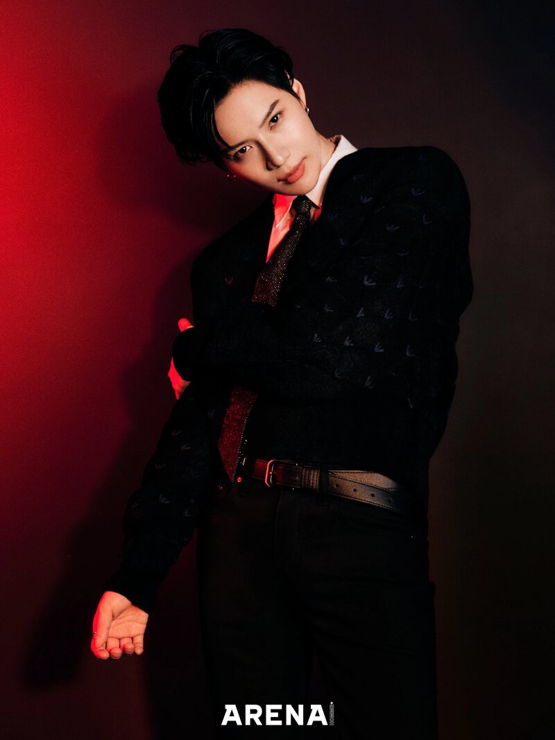 TAEMIN for Arena Homme + 2021 January Issue documents 3