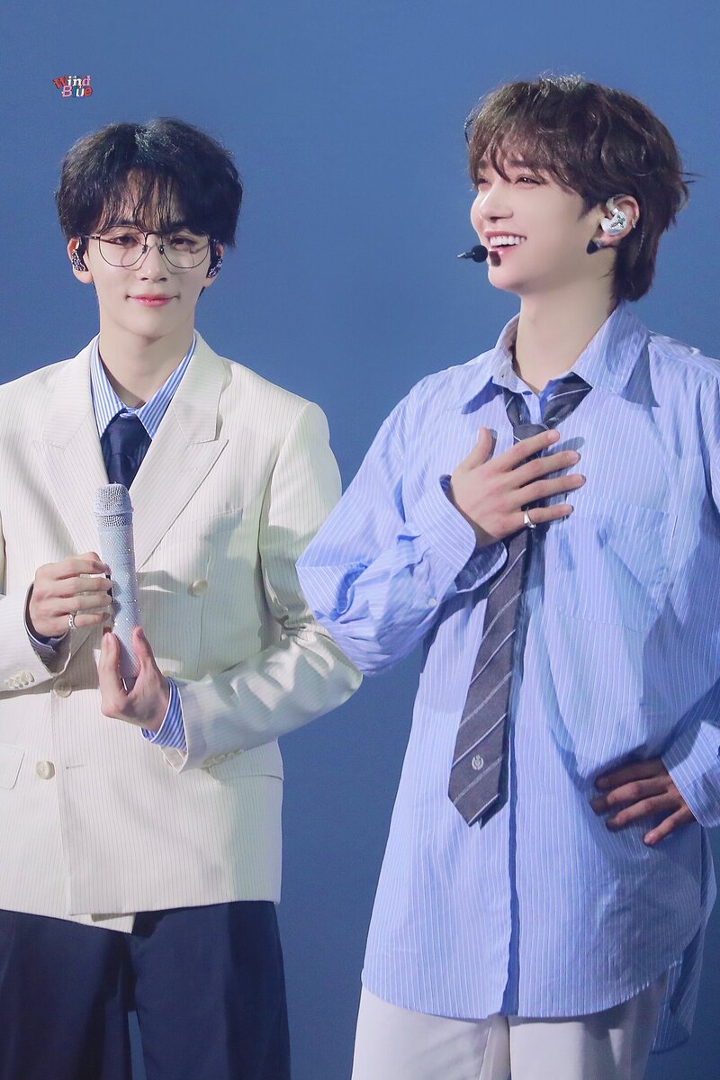 230722 SEVENTEEN Jeonghan and Joshua - ‘FOLLOW’ TO SEOUL Day2 documents 1