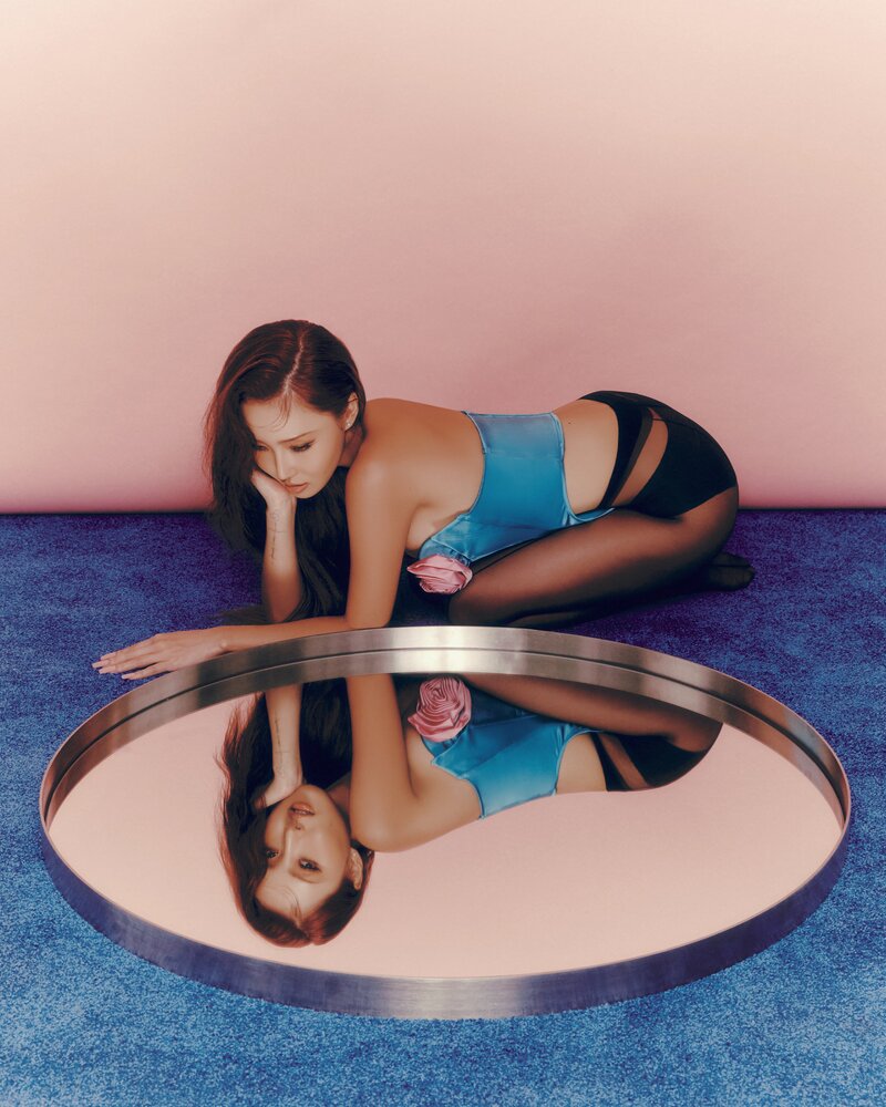 HWASA - Digital Single 'I Love My Body' Concept Photos documents 11