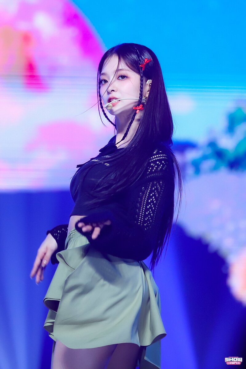 230614 fromis_9 Nagyung - '#menow' at Show Champion documents 9