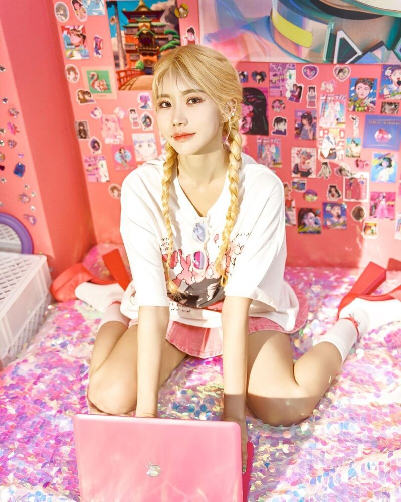 Sia Jiwoo - YUMMY 2nd Digital Single teasers documents 14