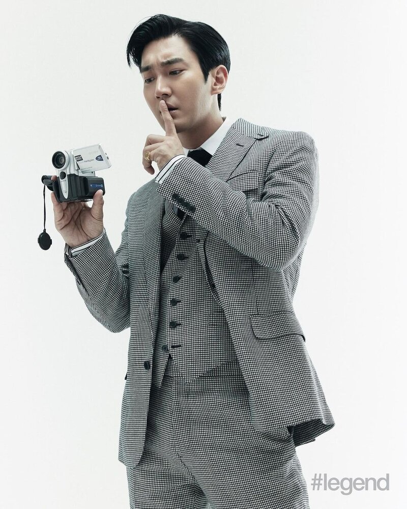 SUPER JUNIOR Siwon for #legend Magazine documents 5
