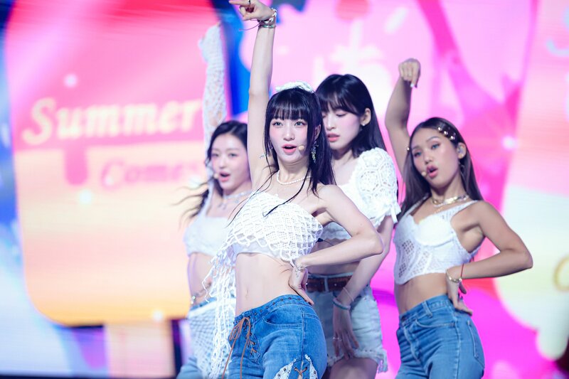 230802 OH MY GIRL Yubin - 'Summer Comes' at Show Champion documents 5