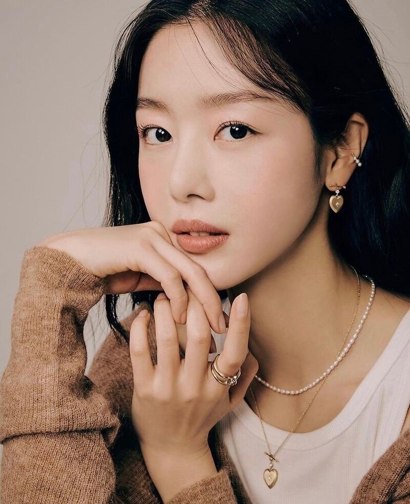 230127 Han Sunhwa for Ily and Jewelry (Instagram Update) documents 3