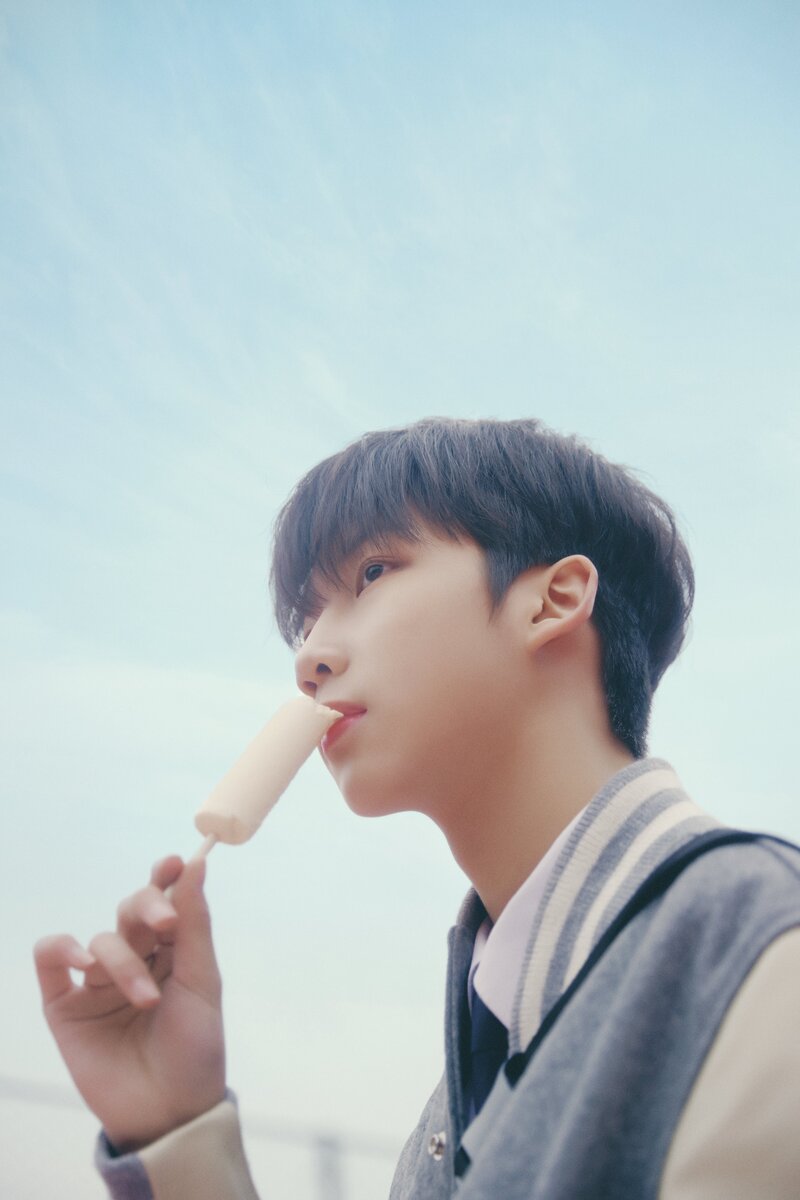 THE WIND Park Hayuchan Debut Profile Photo documents 1