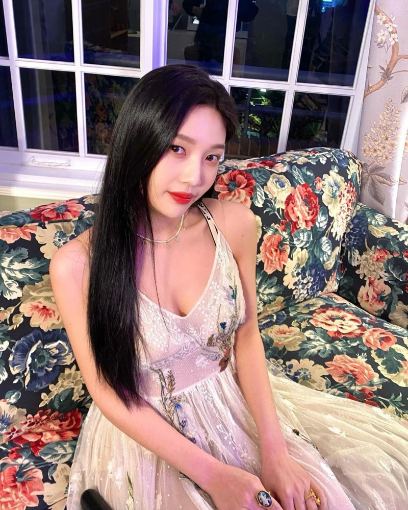210415 Red Velvet Joy Instagram Update documents 1