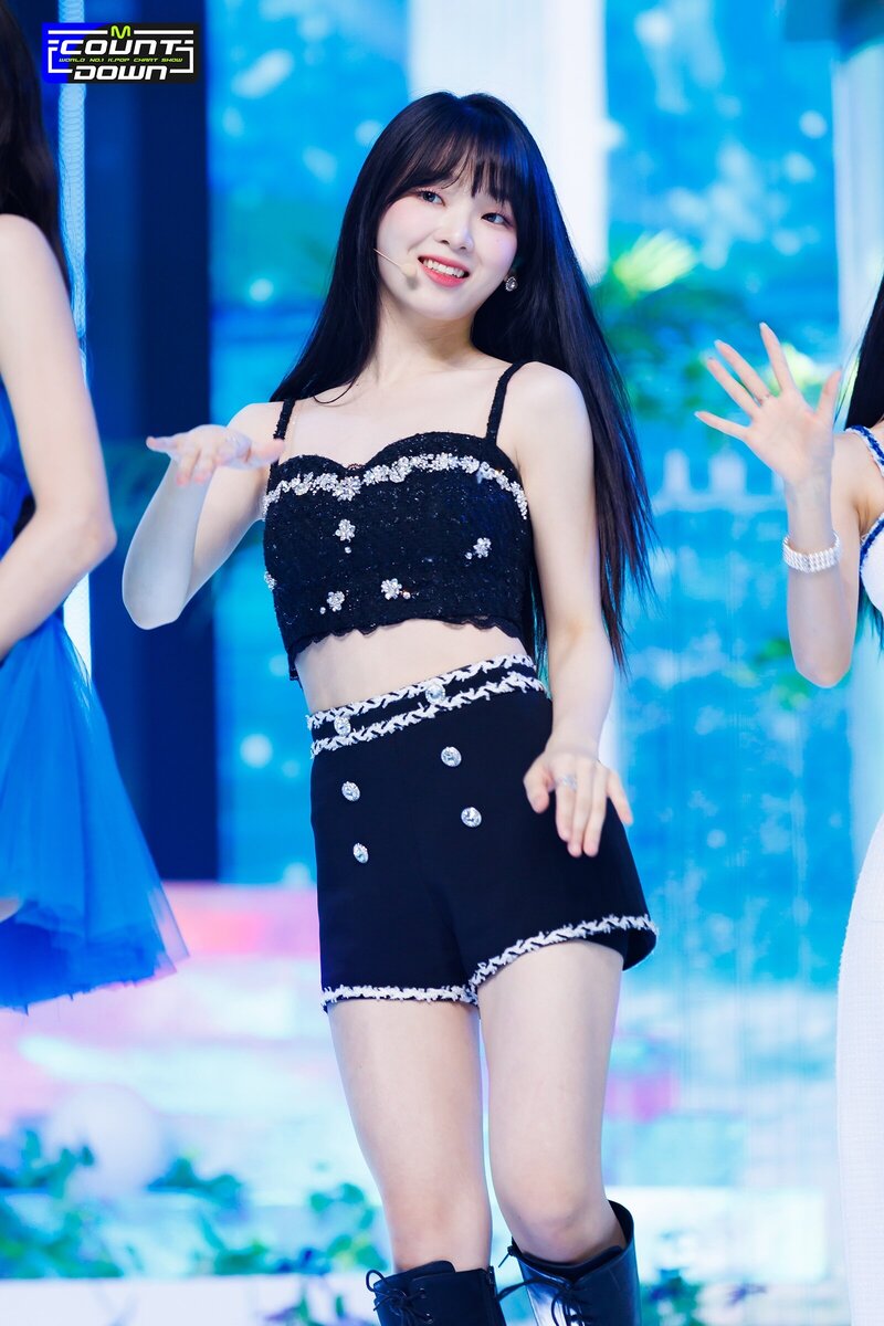 230727 OH MY GIRL Seunghee - 'Summer Comes' at M COUNTDOWN documents 3