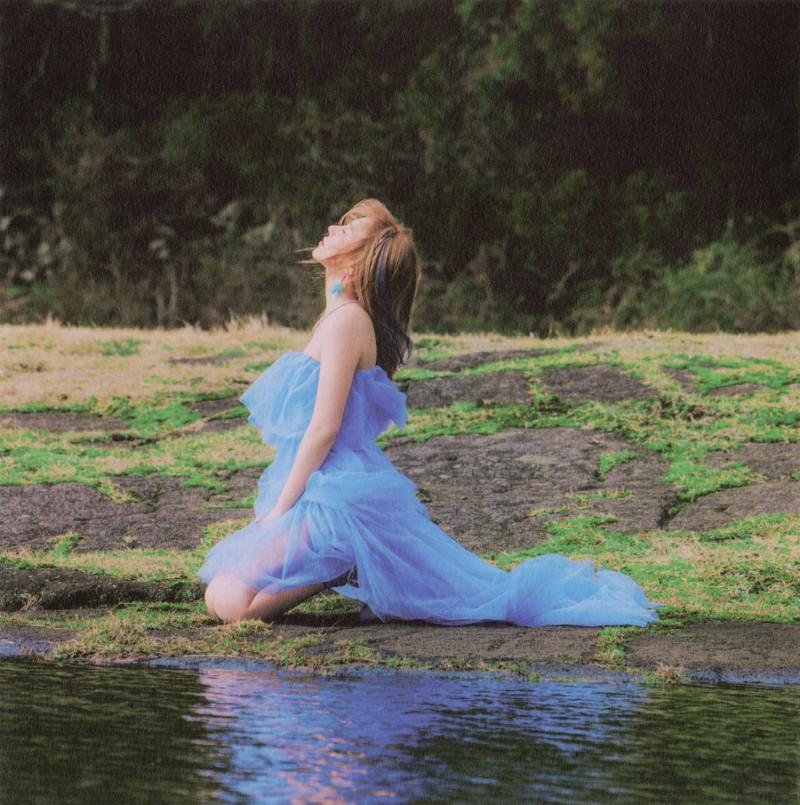 Wendy 'Like Water' Mini Album Vol. 1 Scans documents 9