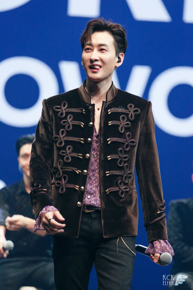 181008 Super Junior Eunhyuk at 'One More Time' Showcase in Macau documents 7