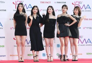 190424 Red Velvet at The Fact Music Awards red carpet (Press Photos)