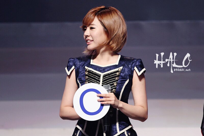 120901 Girls' Generation Sunny at LOOK Concert & Fansign documents 3
