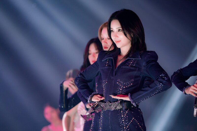 240204 (G)I-DLE Soyeon - 'Super Lady' at Inkigayo documents 7