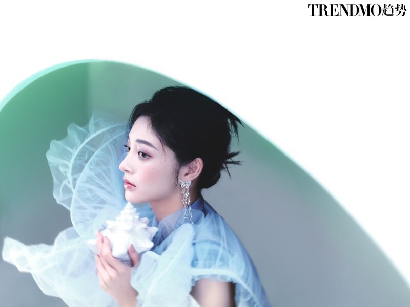 Zhou Jie Qiong for TrendMo Magazine documents 11