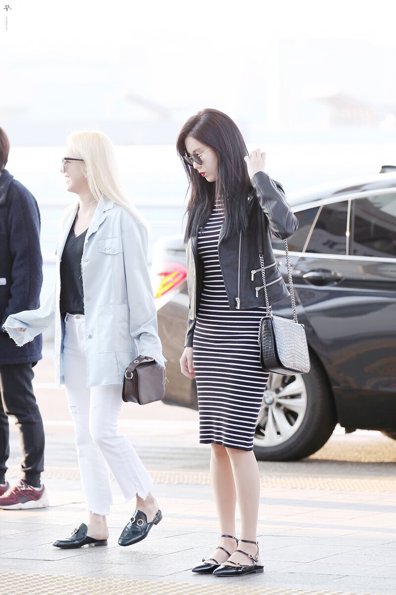 170401-170402 Girls' Generation Seohyun at Incheon Airport documents 5