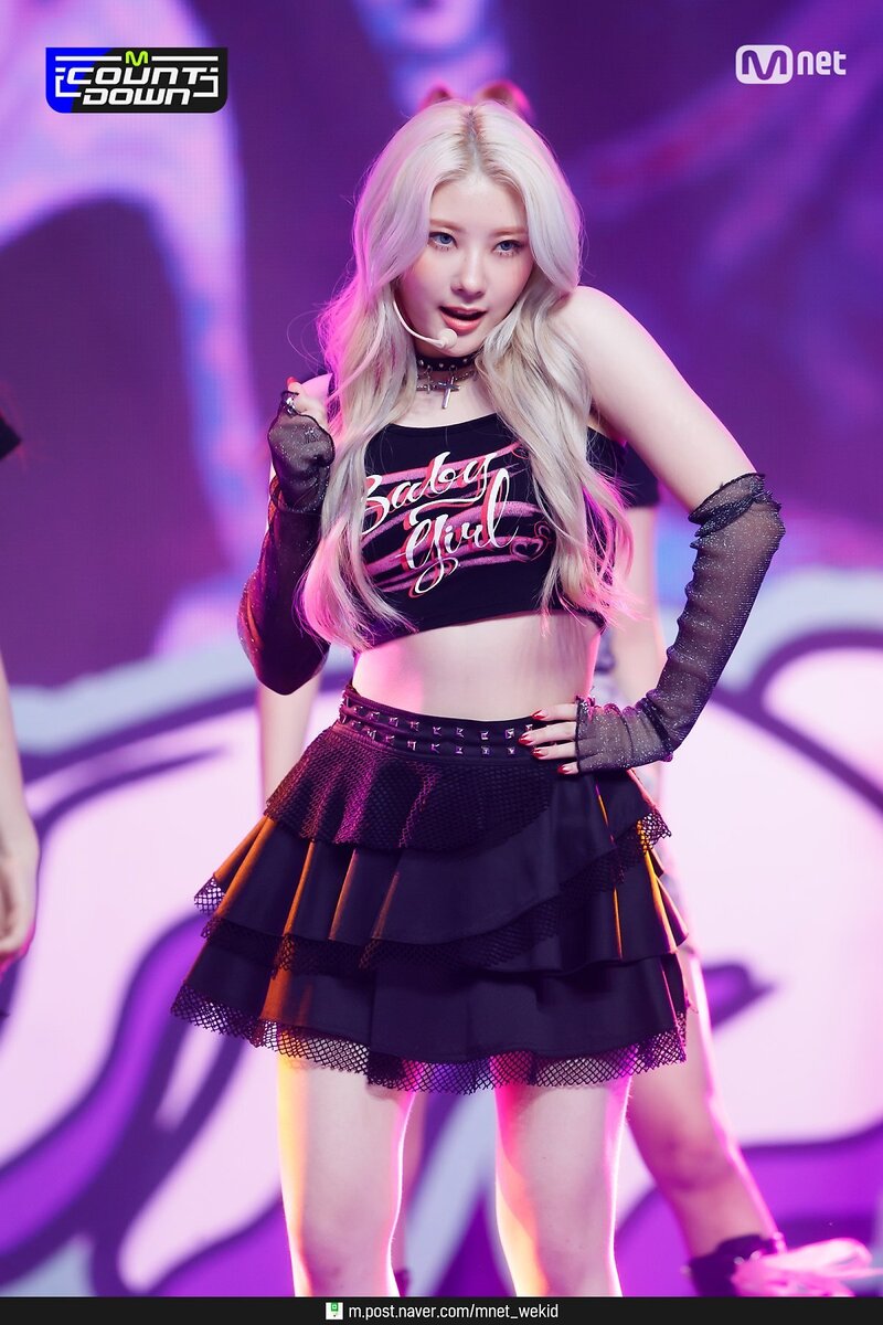 210909 PURPLE KISS - "Zombie" at MCOUNTDOWN documents 12