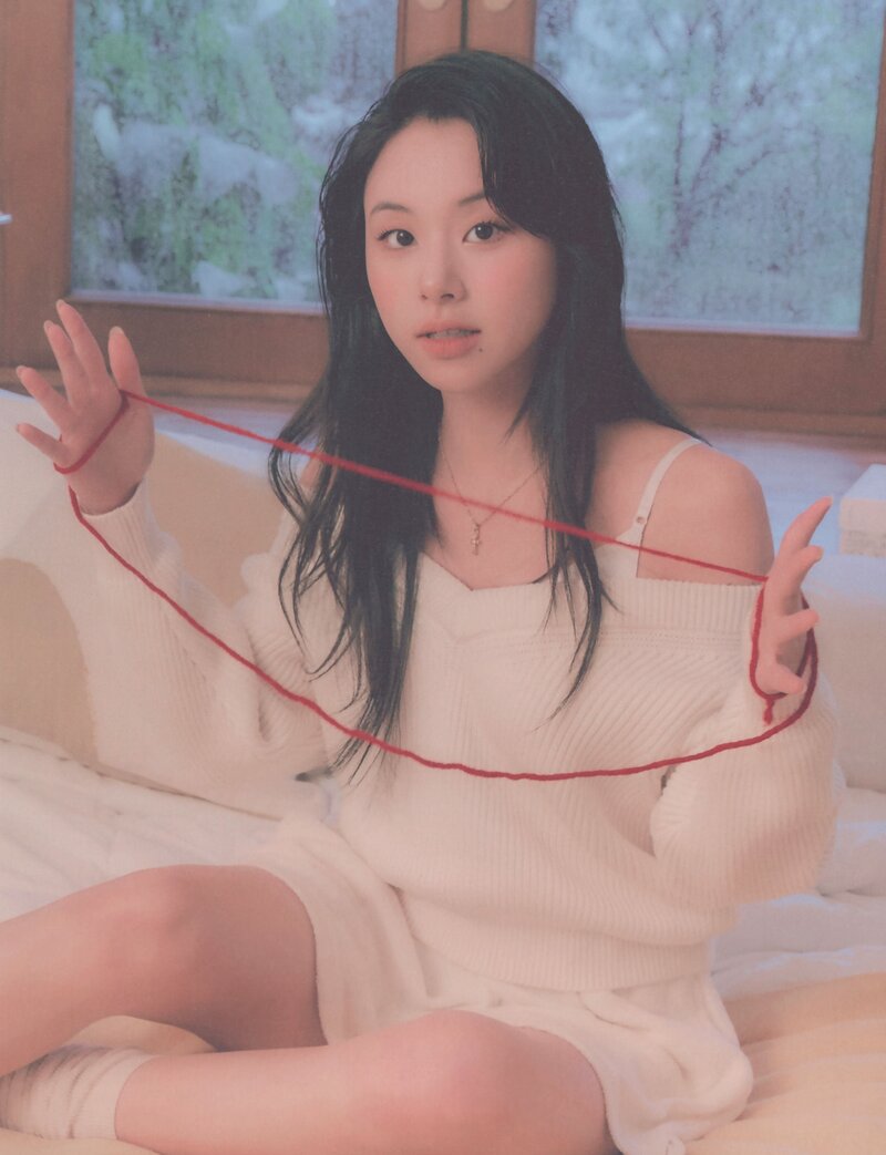 Yes, I am Chaeyoung Photobook Scans documents 1