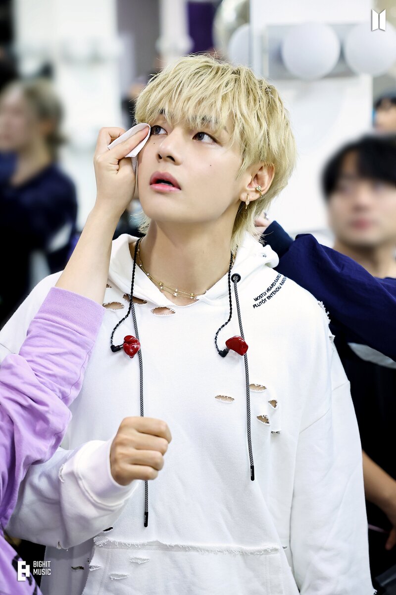 231031 BIG HIT Naver Post - BTS V 'Layover' Promotion Schedules Behind the Scenes documents 11