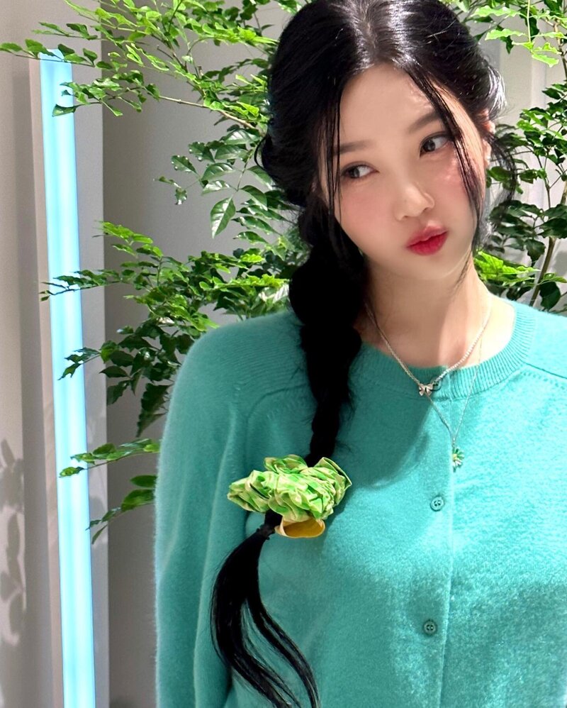 240414 Red Velvet Joy Instagram Update documents 7