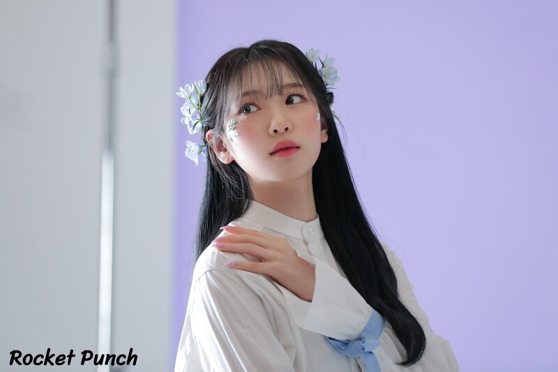220628 Woollim Naver - Rocket Punch - 'Fiore' Jacket Shoot documents 8