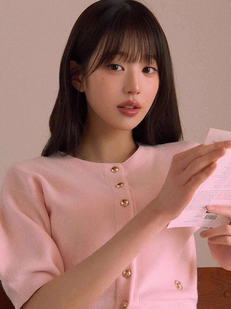IVE Jang Wonyoung for rolarola - 24 Summer Collection documents 8