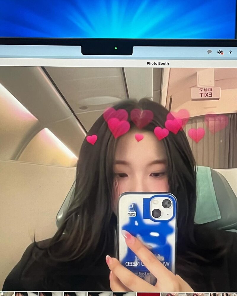 240224 fromis_9 Jiheon Instagram Update documents 4