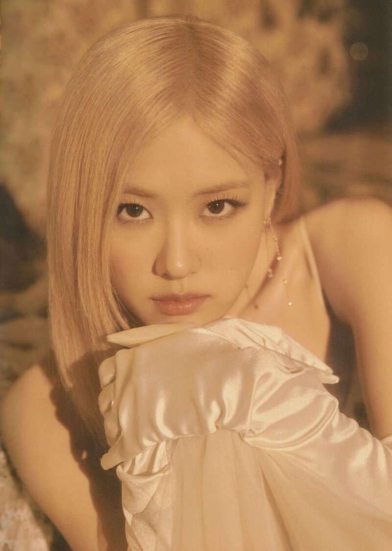 BLACKPINK Rosé - Season’s Greetings 2024: 'From HANK & ROSÉ To You' (Scans) documents 26