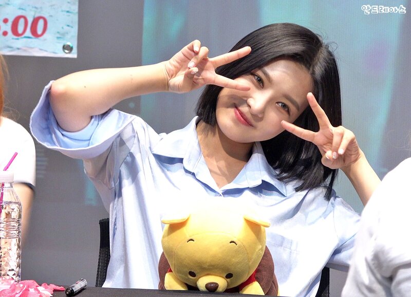 180831 DIA Jenny Fansign Event documents 3