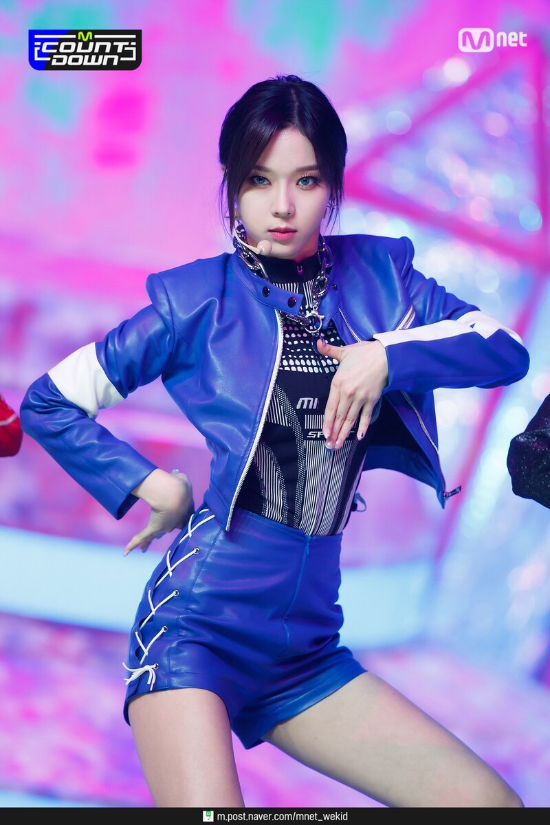 210603 aespa - 'Next Level' at M Countdown documents 19