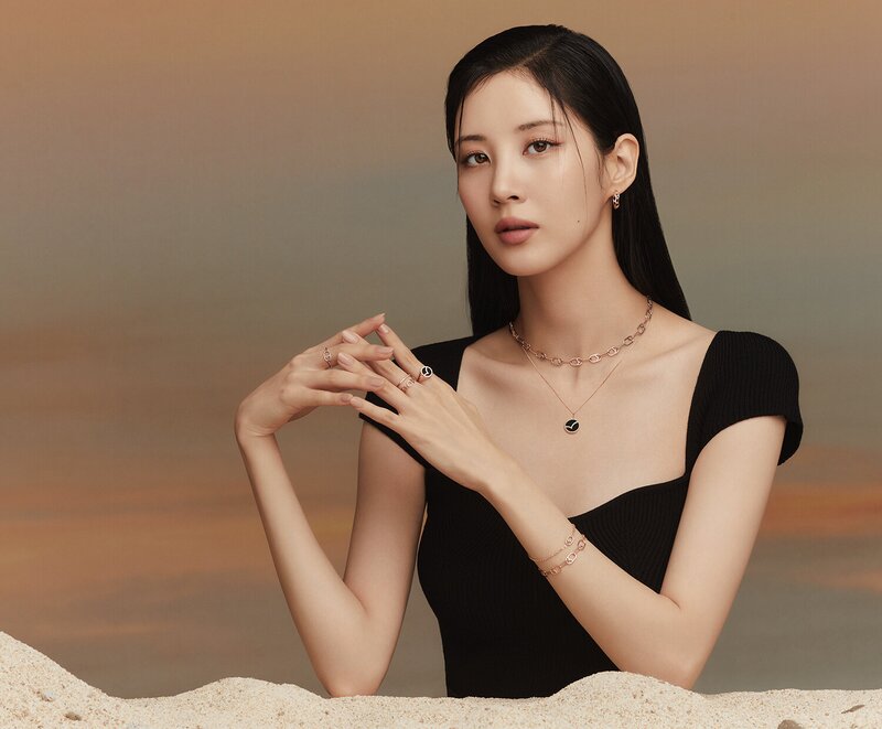 SEOHYUN for TIRRLIRR Jewellery 'MODERN TULY' Collection documents 4