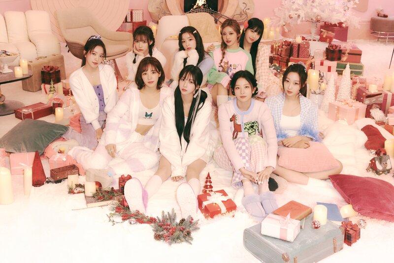 Red Velvet, aespa - 2022 Winter SMTOWN : SMCU PALACE 'Beautiful Christmas' Concept Teasers documents 1