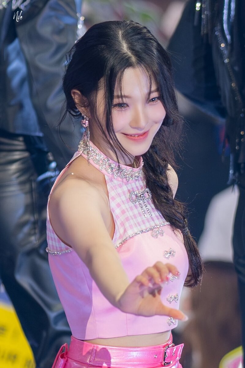 240225 fromis_9 Jiheon - Kstyle Party documents 8