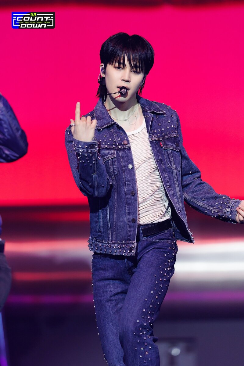 230330 BTS Jimin - 'Like Crazy' at M COUNTDOWN documents 12