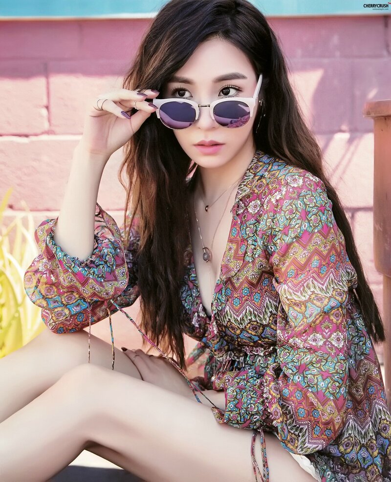 Tiffany for Singles Magazine May 2016 Issue [SCANS] documents 7