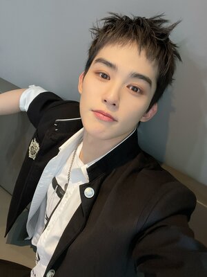 230311 TO1 Members Twitter Update - J.You