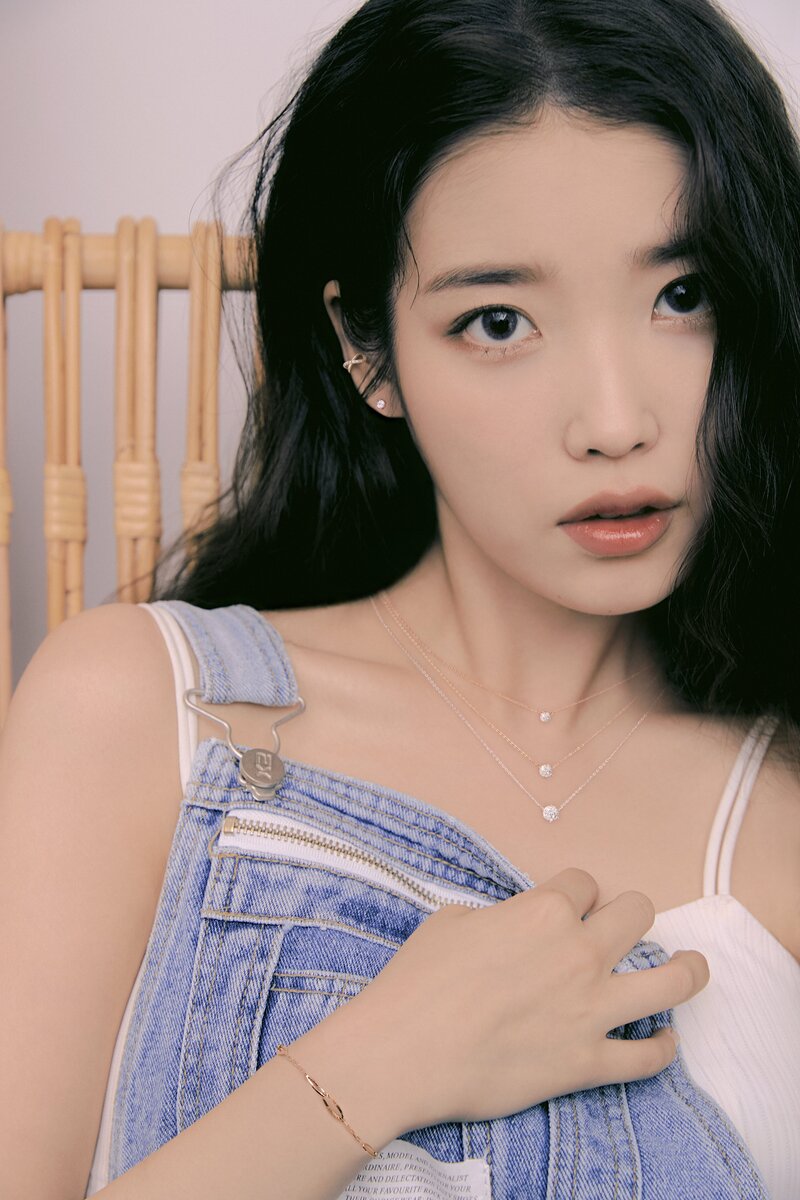 IU for J.ESTINA Summer 2021 Collection documents 12