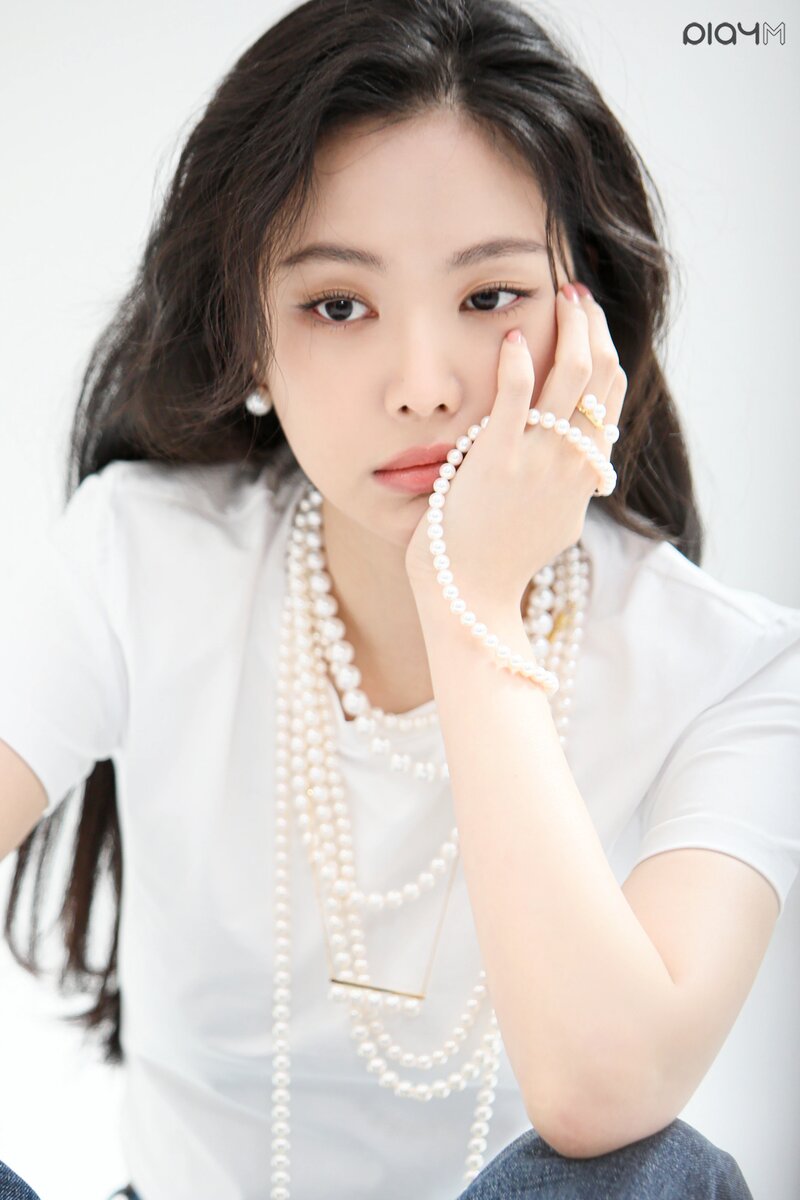 210429 Play M Naver Post - Apink's Naeun TASAKI x Marie Claire Photoshoot Behind documents 4