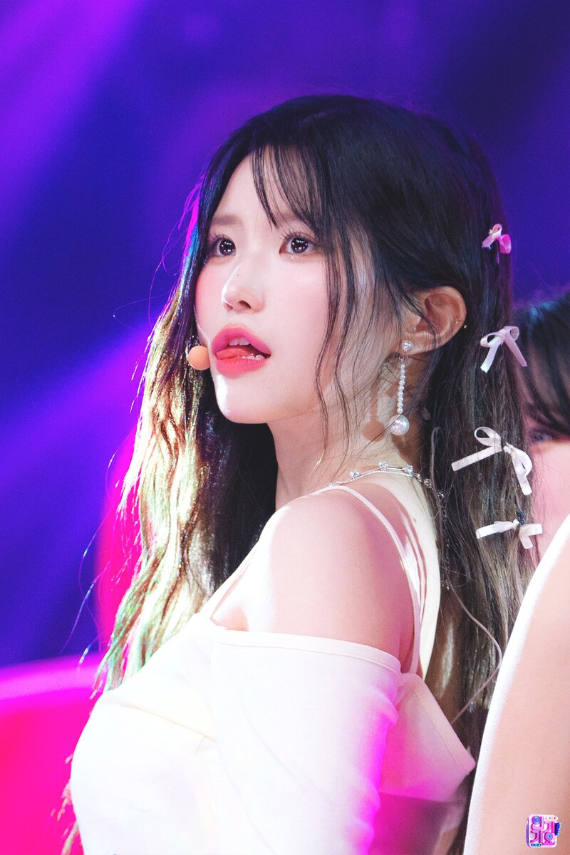 230611 fromis_9 Hayoung - ‘#memos’ at Inkigayo documents 2