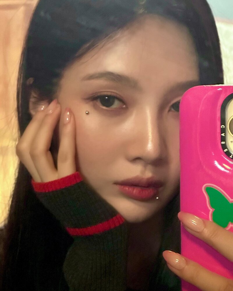 231205 Red Velvet Joy Instagram Update with Wendy documents 14