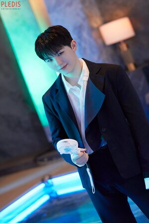 221116 SEVENTEEN ‘DREAM’ Behind the scenes of the ‘DREAM’ MV shooting - Woozi | Naver