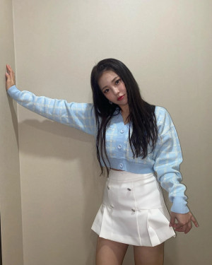 210313 Brave Girls Yujeong Instagram Update
