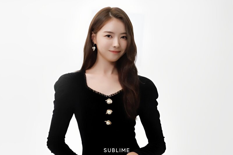 220929 SUBLIME Naver Post - Nayoung - 'Beauty' Poster Shoot documents 14