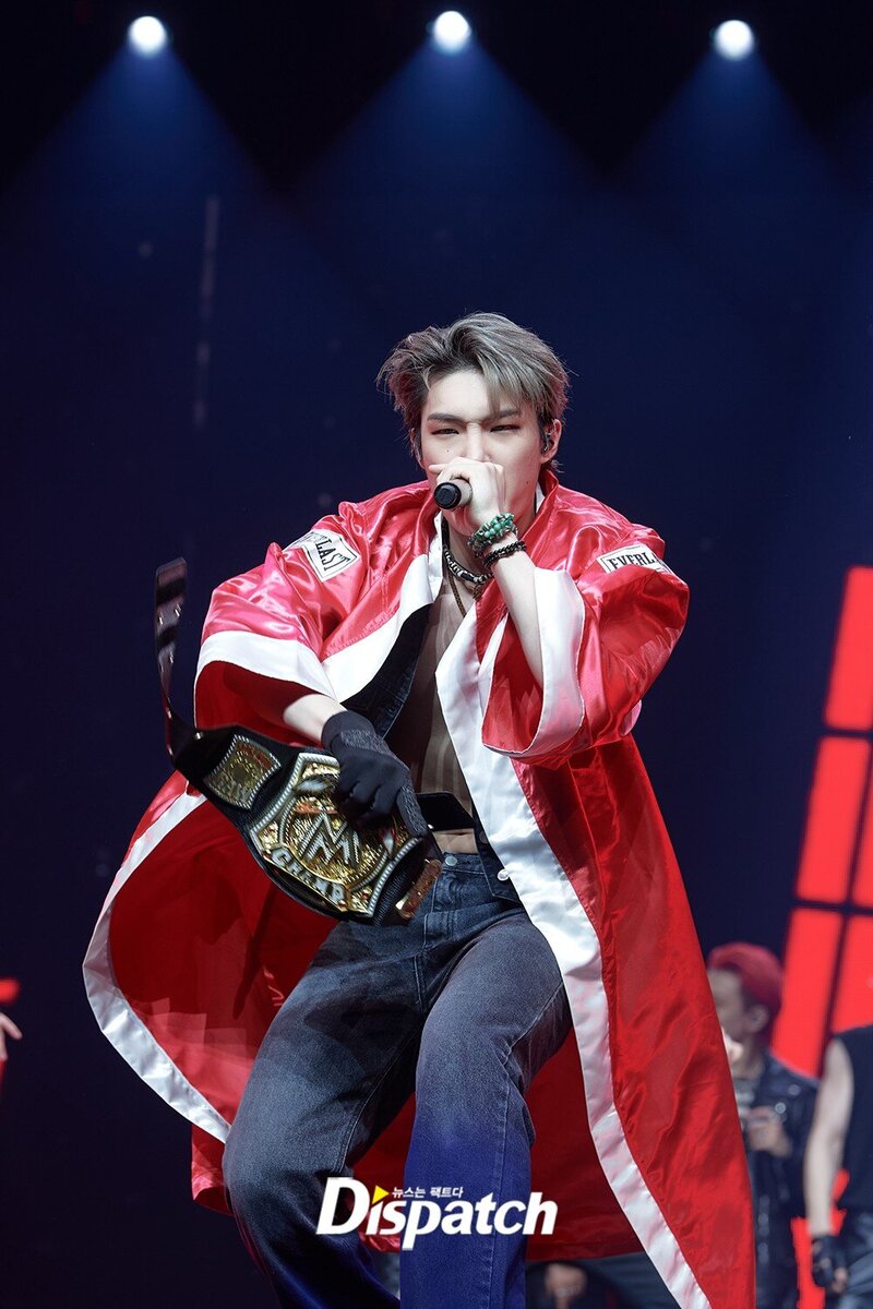 220201 MINGI- ATEEZ 'THE FELLOWSHIP: BEGINNING OF THE END' in LA documents 2
