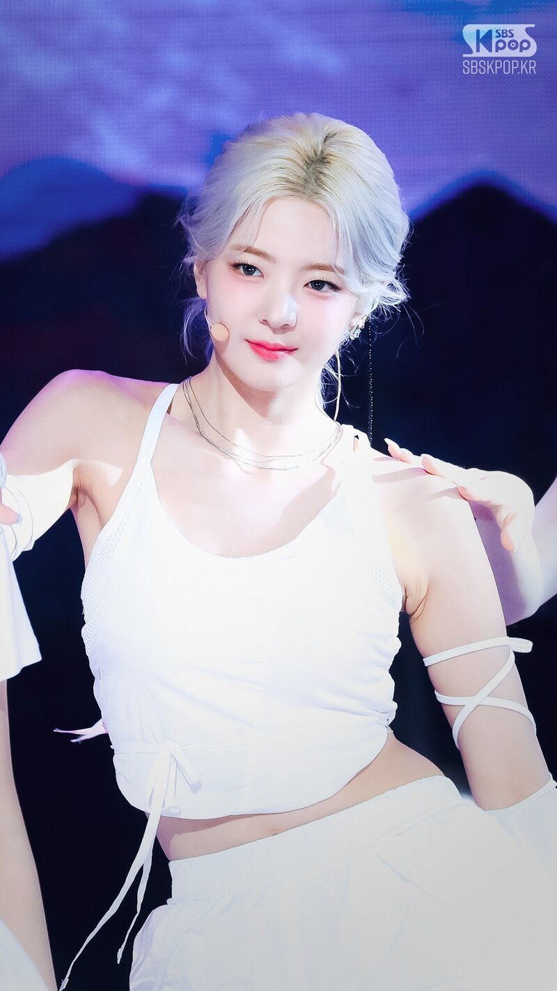230806 ITZY Lia - ‘None of My Business’ at Inkigayo documents 1