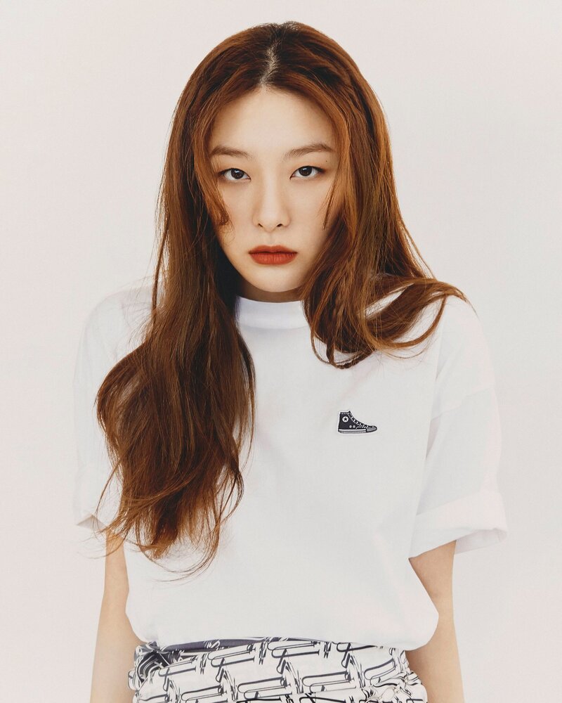 210523 Red Velvet SNS update - Seulgi with CONVERSE documents 1