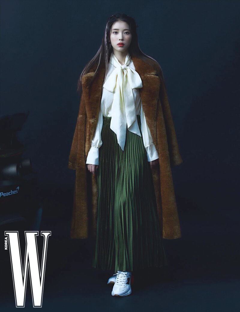 IU for W Korea Magazine April 2021 Issue documents 9