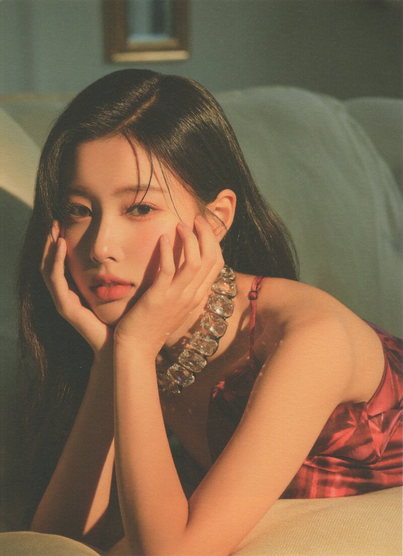 Kang Hyewon - Winter Special Album [W] (Scans) documents 6